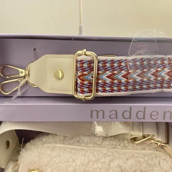 Madden Girl 3 piece Camera Crossbody Gift Set NWT - Picture 5 of 5